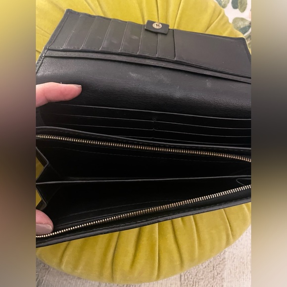 COPY - GUCCI Vintage Black Leather Wallet - Picture 5 of 8